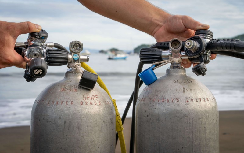 Renting vs. Buying Dive Cylinders